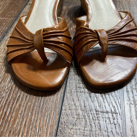 Aldo Wedge Heel Cognac Thong Slides Size 37 - Picture 4 of 13